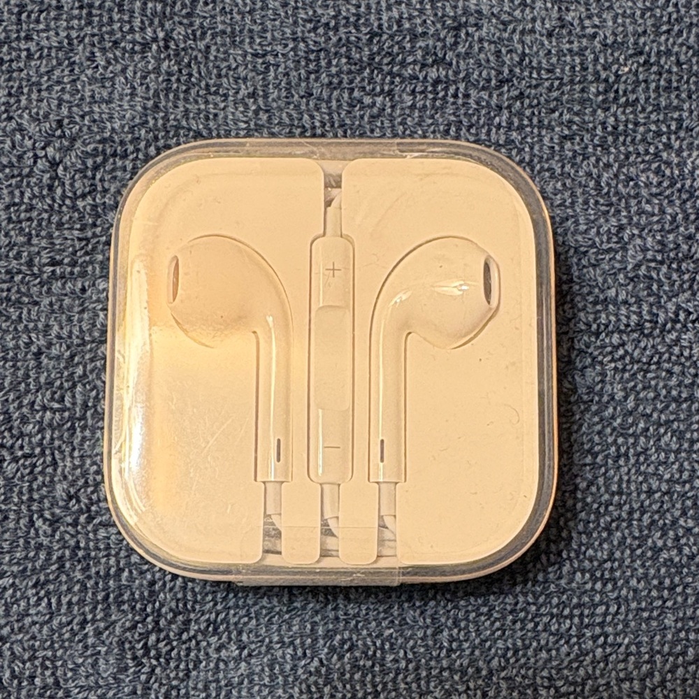 NIB Original Apple airbuds, wired AUX plug